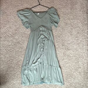 Elegant Green Midi Dress